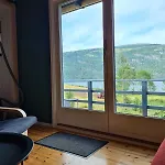 Feriehus Nordfjordcabins Blue *