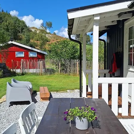 Дом отдыха Nordfjordcabins Blue *