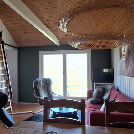 Nordfjordcabins Blue Ferienhaus Utvik