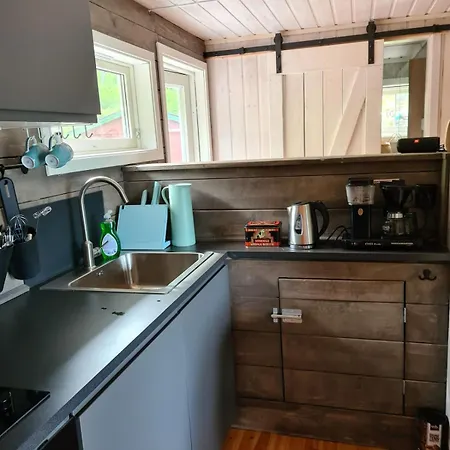 Дом отдыха Nordfjordcabins Blue