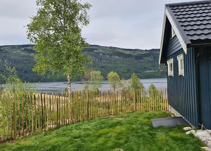 Nordfjordcabins Blue Ferienhaus *