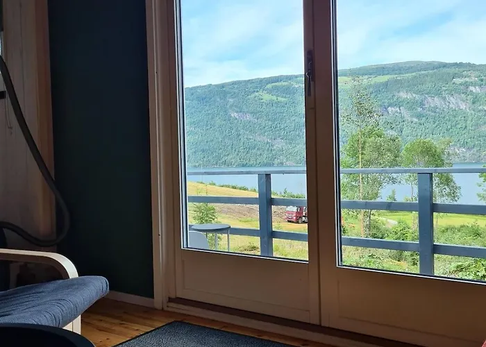 Feriehus Nordfjordcabins Blue *